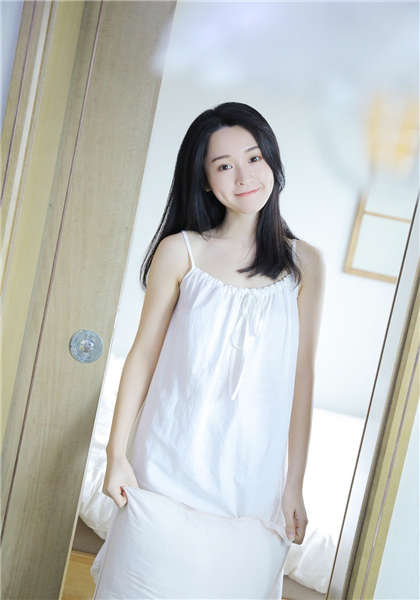 陌生的群交-小东西真湿这才一根手指_芳疗氧性