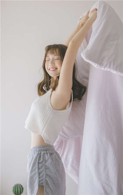 让人下面很湿的小说-女儿娇系列之女儿吟_芳疗氧性