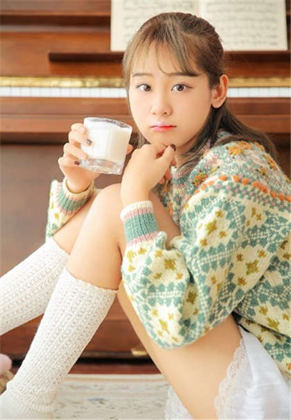 污文纯肉-男奴跪下被女王玩_芳疗氧性