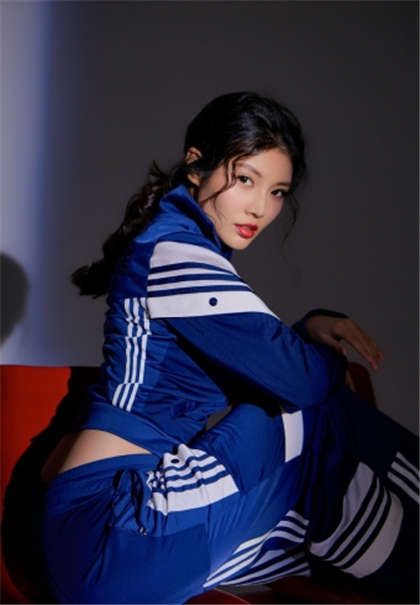 公交车上被轮流来-被游泳教练在水里要了_芳疗氧性