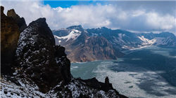 伯克希尔哈撒韦拟出售威瑞信部分股权，募资至多12.5亿美元