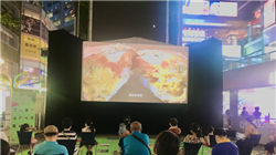 王毅在结束出席东亚合作年度系列外长会后接受中国媒体采访