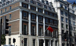 美媒操碎心：我们被中国港口“包围”了…