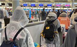 特朗普突然升级贸易战！将对TA们征收50%的关税 金价早盘飙升近28美元