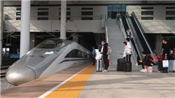 睿远成长价值基金近一年涨了72%，傅鹏博提到一个“遗憾”和根据中报要做的事