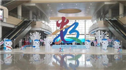 “我会盯着你”！沃尔玛将涨价，特朗普破防：怎么能怪关税，你赚了几十亿该吞下关税！更多美企加入涨价行列