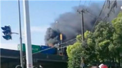 阿波罗首席警告2026年五大风险：美国通胀再次飙升、AI泡沫破裂……