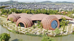 南京聚隆：控股子公司聚隆复材专注于先进复合材料应用的研发与生产制造，目前主要应用于无人机领域